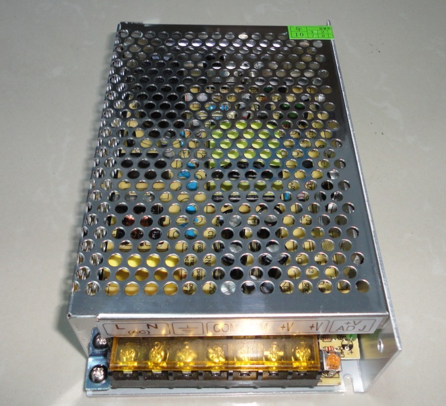 سوئیچینگ ورودی AC جهانی، طیف گسترده ای 5A 12V درایور LED منبع تغذیه ترانسفورماتور