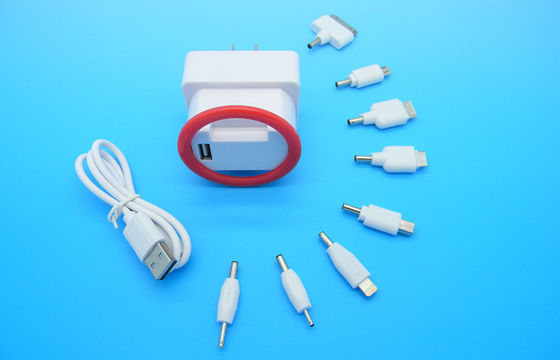 FCC قسمت 15 کلاس B جهانی USB شارژر مسافرتی 5V 10W CE برای گوشیهای هوشمند