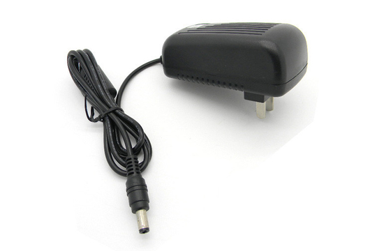 آداپتور راندمان دیوار بالا کوه تغذیه 12V 2A AC100-240V با 1.2M مس