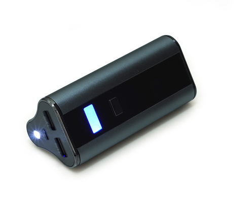 تلفن همراه / خودرو 5V همراه منبع تغذیه با 7800MAH LED