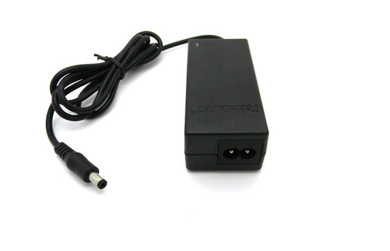 18Volt 45W دسکتاپ منبع تغذیه DC اتصال کوتاه برای به رهبری نور اتحادیه اروپا پلاگین