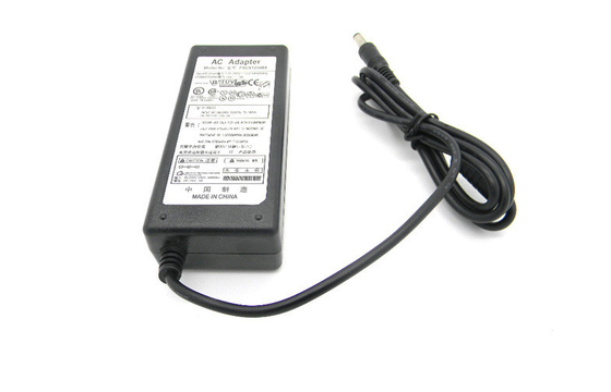 24V 3A دسکتاپ منبع تغذیه سوئیچینگ / جهانی LED آداپتور برق