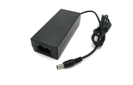 سلام گلدان 12V 4A دسکتاپ منبع تغذیه DC FCC قسمت 15 کلاس B برای دوربین های امنیتی