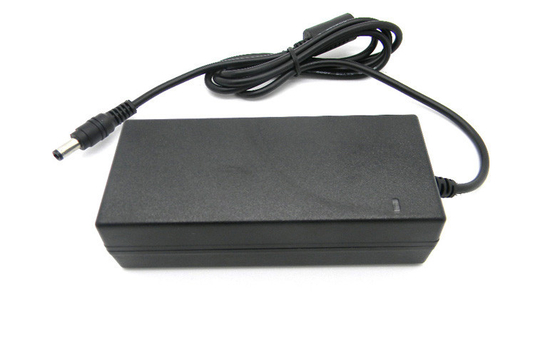 سلام گلدان 12V 4A دسکتاپ منبع تغذیه DC FCC قسمت 15 کلاس B برای دوربین های امنیتی