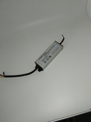ضد آب درایور LED منبع تغذیه 12V 3A 36W، AC به DC آداپتور برق