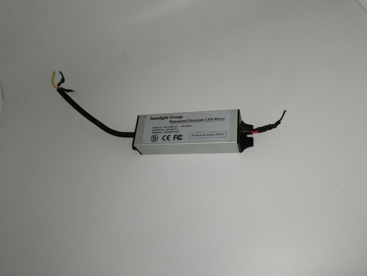 ضد آب درایور LED منبع تغذیه 12V 3A 36W، AC به DC آداپتور برق