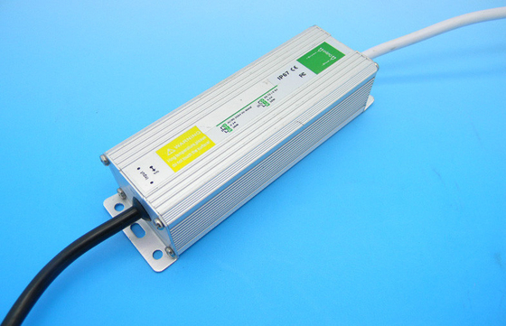 EMC IP67 جریان ثابت درایور LED 30W بالا راندمان برای نور چراغ