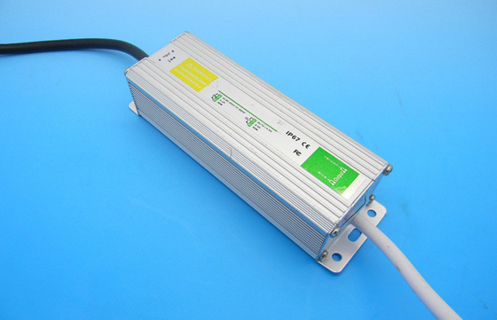 EMC IP67 جریان ثابت درایور LED 30W بالا راندمان برای نور چراغ