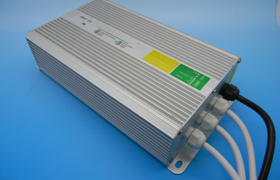 راندمان بالا LED ضد آب درایور 200W 47Hz / 63Hz، 12V ولتاژ ثابت